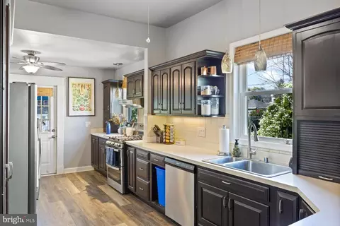 Kitchen - 4105 W Overlea, Baltimore, MD 21206 photo 1 of 1