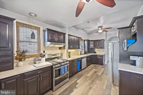 Entry Way - 4105 W Overlea, Baltimore, MD 21206 photo 5 of 5