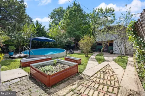 Exterior - 4105 W Overlea, Baltimore, MD 21206 photo 5 of 8