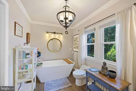 Bath - 4105 W Overlea, Baltimore, MD 21206 photo 1 of 2