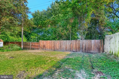 Exterior - 3202 Cedarhurst Rd, Baltimore, MD 21214 photo 10 of 10