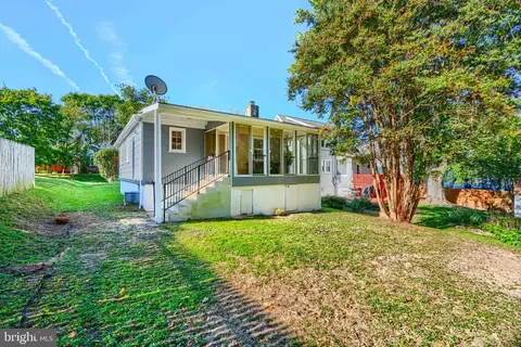 Exterior - 3202 Cedarhurst Rd, Baltimore, MD 21214 photo 8 of 10