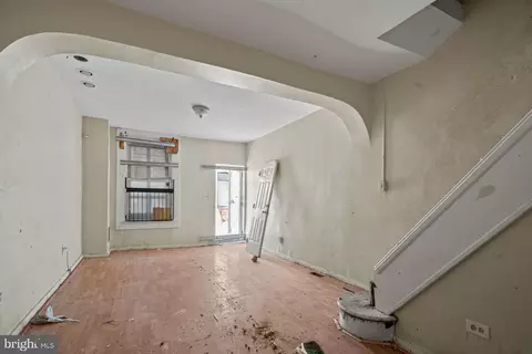 Living - 507 N Glover St, Baltimore, MD 21205 photo 1 of 1