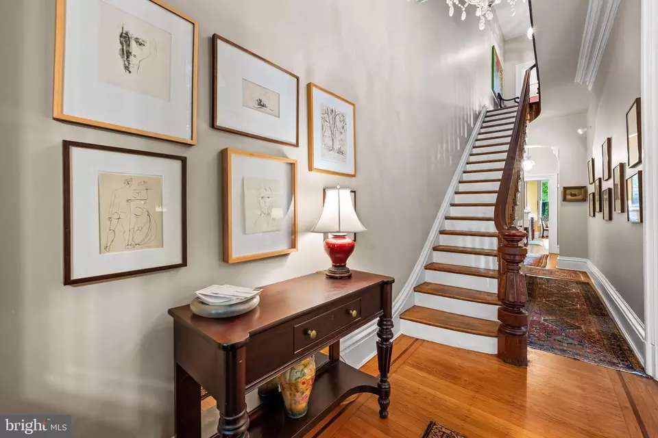 Entry Way - 1310 Bolton St, Baltimore, MD 21217 photo 4 of 12