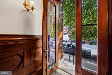 Entry Way - 1310 Bolton St, Baltimore, MD 21217 photo 1 of 12