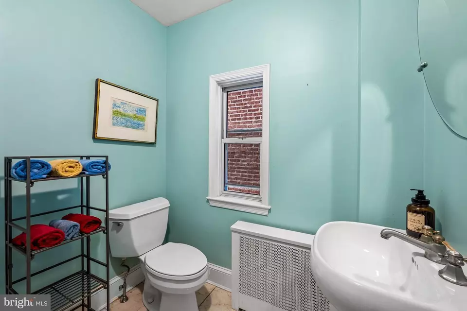 Bath - 1310 Bolton St, Baltimore, MD 21217 photo 2 of 5