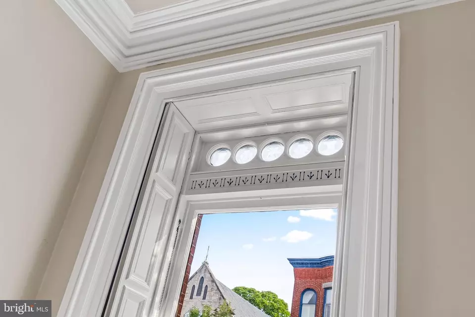 Entry Way - 1310 Bolton St, Baltimore, MD 21217 photo 5 of 12
