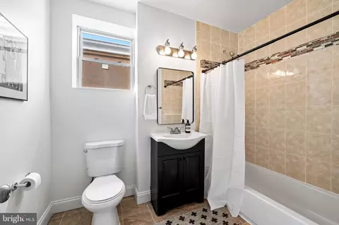 Bath - 325 E 22nd St, Baltimore, MD 21218 photo 2 of 3