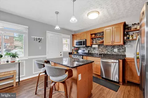 Kitchen - 580 S Beechfield Ave, Baltimore, MD 21229 photo 1 of 2