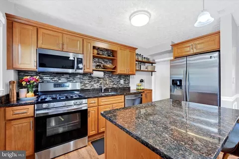 Kitchen - 580 S Beechfield Ave, Baltimore, MD 21229 photo 2 of 2