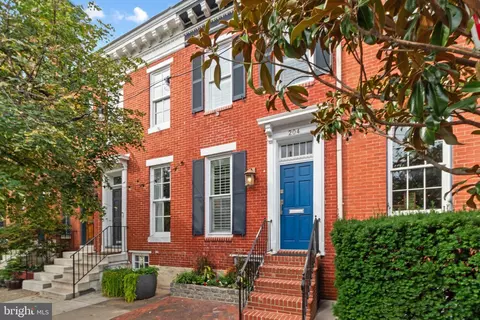 Exterior - 204 E Montgomery St, Baltimore, MD 21230 photo 2 of 8