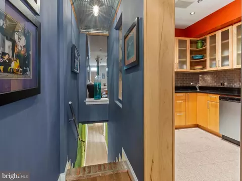 Entry Way - 204 E Montgomery St, Baltimore, MD 21230 photo 3 of 3