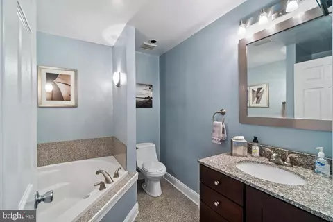 Bath - 204 E Montgomery St, Baltimore, MD 21230 photo 1 of 5