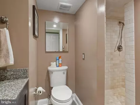 Bath - 204 E Montgomery St, Baltimore, MD 21230 photo 4 of 5