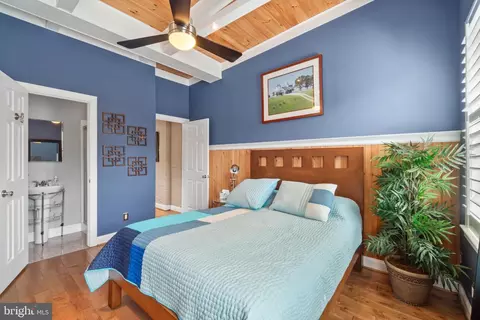 Bedroom - 204 E Montgomery St, Baltimore, MD 21230 photo 3 of 4