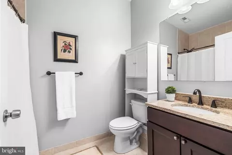 Bath - 3221 Elliott St, Baltimore, MD 21224 photo 2 of 4