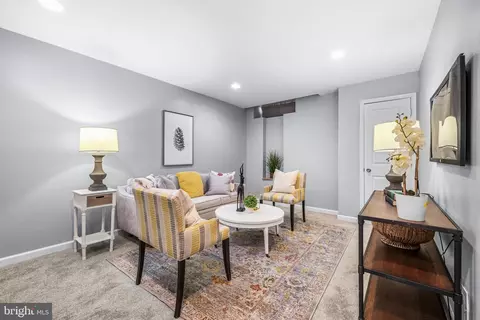 Living - 3221 Elliott St, Baltimore, MD 21224 photo 1 of 1
