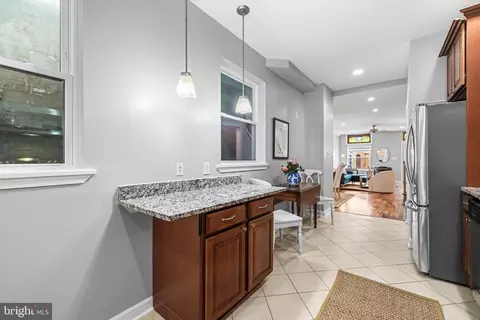 Entry Way - 3221 Elliott St, Baltimore, MD 21224 photo 7 of 8