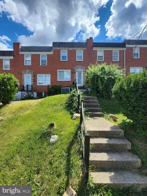 719 Bethnal Rd, Baltimore, MD 21229 photo 1