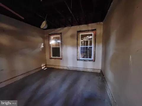 Bedroom - 1318 Division St, Baltimore, MD 21217 photo 3 of 3