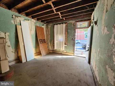 Entry Way - 1318 Division St, Baltimore, MD 21217 photo 1 of 9