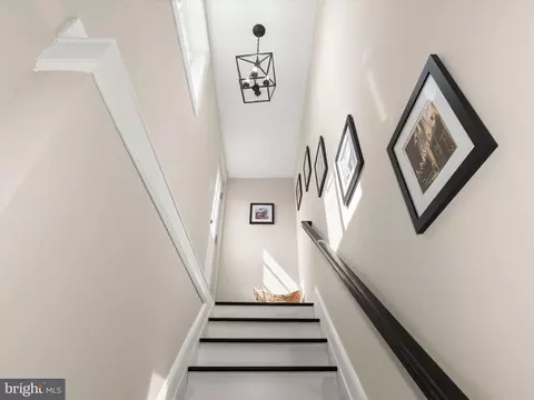 Entry Way - 815 S Clinton St, Baltimore, MD 21224 photo 5 of 7