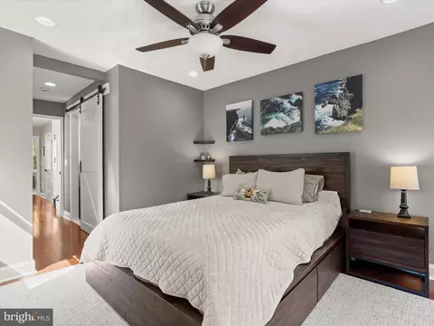 Bedroom - 815 S Clinton St, Baltimore, MD 21224 photo 1 of 6