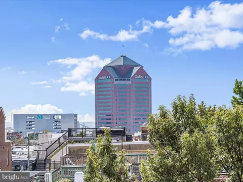 View/Area - 815 S Clinton St, Baltimore, MD 21224 photo 1 of 1