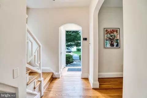 Entry Way - 2427 Everton Rd, Baltimore, MD 21209 photo 1 of 10