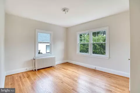 Bedroom - 2427 Everton Rd, Baltimore, MD 21209 photo 4 of 8