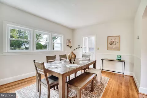 Dining - 2427 Everton Rd, Baltimore, MD 21209 photo 1 of 2