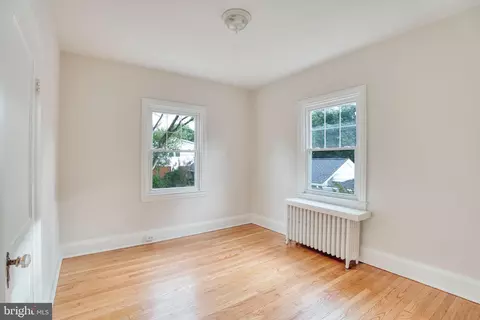 Bedroom - 2427 Everton Rd, Baltimore, MD 21209 photo 6 of 8