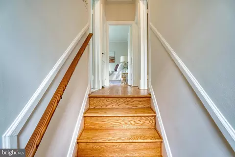 Entry Way - 2427 Everton Rd, Baltimore, MD 21209 photo 8 of 10