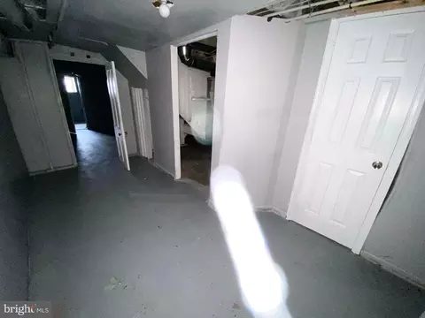 Entry Way - 3019 Harlem Ave, Baltimore, MD 21216 photo 5 of 8