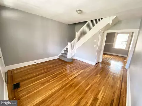 Living - 3019 Harlem Ave, Baltimore, MD 21216 photo 2 of 7
