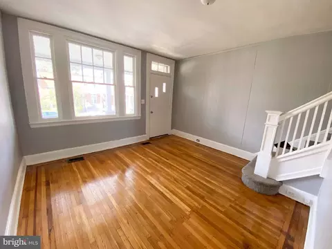 Living - 3019 Harlem Ave, Baltimore, MD 21216 photo 4 of 7