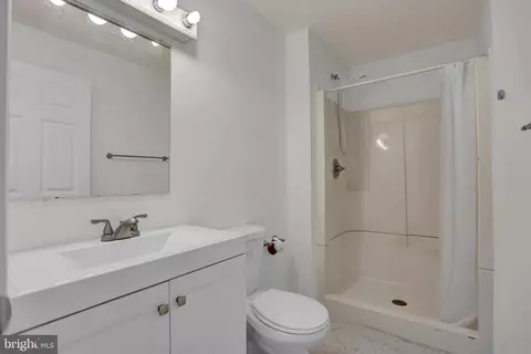 Bath - 5916 Sefton Ave, Baltimore, MD 21214 photo 1 of 1