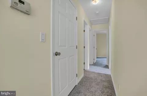 Entry Way - 5916 Sefton Ave, Baltimore, MD 21214 photo 2 of 5