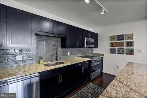 Kitchen - 1200 Steuart St #1612, Baltimore, MD 21230 photo 2 of 4
