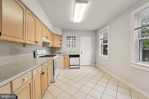 Other - 207 S Ann St, Baltimore, MD 21231 photo 5 of 10