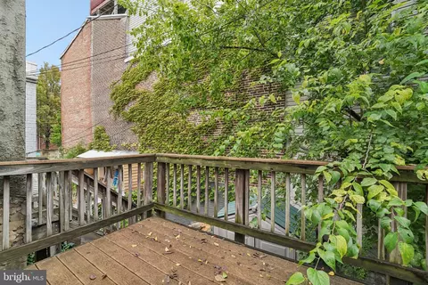 Exterior - 207 S Ann St, Baltimore, MD 21231 photo 3 of 6