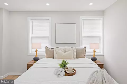 Bedroom - 2237 E Chase St, Baltimore, MD 21213 photo 3 of 12