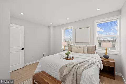 Bedroom - 2237 E Chase St, Baltimore, MD 21213 photo 1 of 12