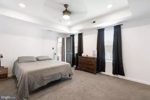 Bedroom - 31 S Augusta Ave, Baltimore, MD 21229 photo 1 of 3