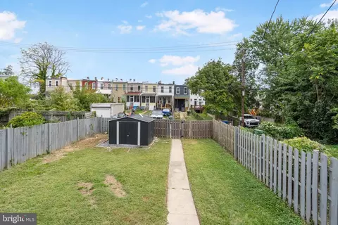 Exterior - 31 S Augusta Ave, Baltimore, MD 21229 photo 5 of 5