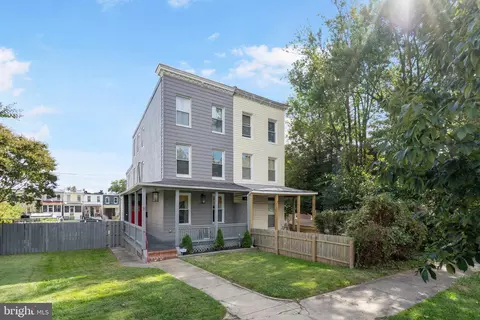 Exterior - 31 S Augusta Ave, Baltimore, MD 21229 photo 2 of 5