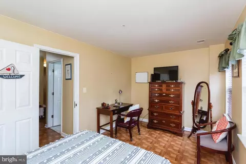 1913 Mcculloh St, Baltimore, MD 21217 photo 21