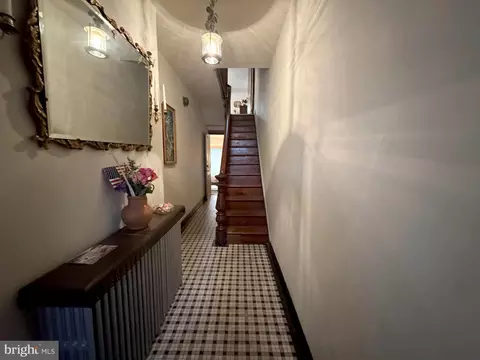 1021 Stiles St, Baltimore, MD 21202 photo 8