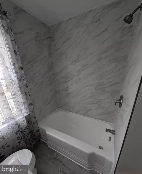 Bath - 3631 Elmora Ave, Baltimore, MD 21213 photo 1 of 3