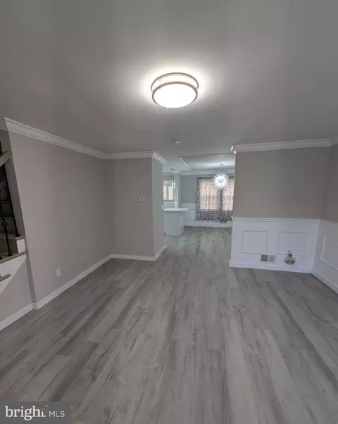Entry Way - 3631 Elmora Ave, Baltimore, MD 21213 photo 2 of 3